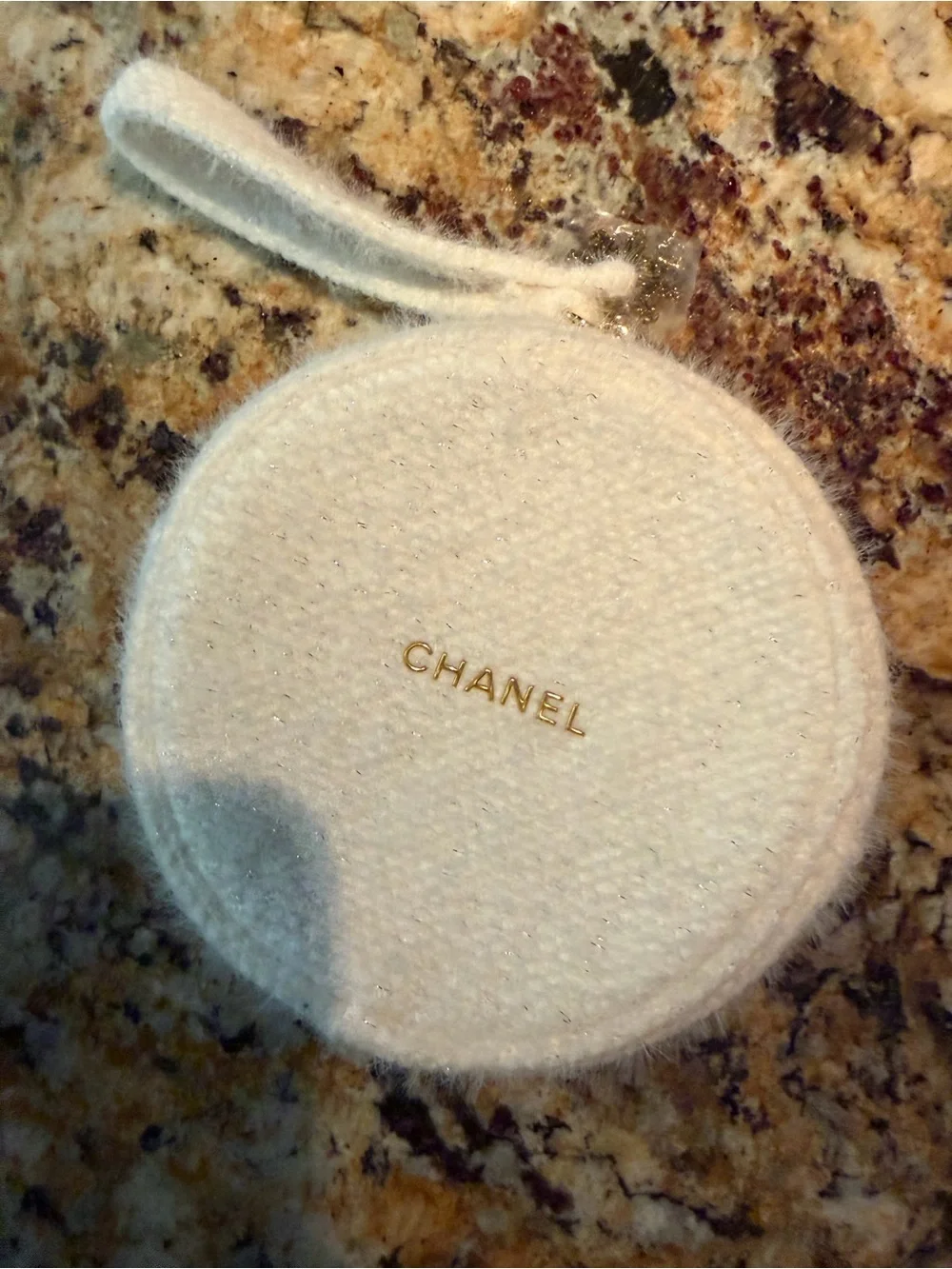 CHANEL Cream Wool Round Coin Pouch with Gold Logo - Picture 8 of 9